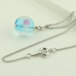 画像2: ぷかぷかクラゲのとんぼ玉ネックレス (2)