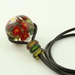 画像2: こちらはオーダー商品です(椿の花咲く和の物語〜革紐ネックレス編〜） (2)