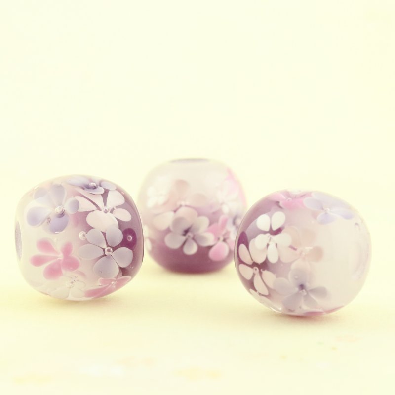 画像1: お花畑のとんぼ玉(紫G27G24) (1)