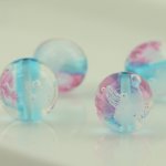 画像5: ぷかぷかクラゲのとんぼ玉ピアスP009【イヤリング・ピアス変更可】 (5)