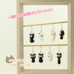 画像1: いつも一緒！猫さんピアス011【イヤリング・ピアス変更可】 (1)