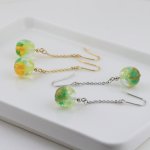 画像3: にじいろもみじ｜秋の七色グラデーションで描くミニアチュール〜チェーンピアス〜【イヤリング・ピアス変更可】 (3)