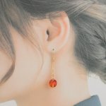 画像17: にじいろもみじ｜秋の七色グラデーションで描くミニアチュール〜チェーンピアス〜【イヤリング・ピアス変更可】 (17)