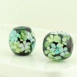 画像6: 深すぎる緑のお花のとんぼ玉(G22G11) (6)