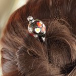 画像7: 雪椿の冬譚（コント・ディヴェール）｜凛とした静寂に舞う白赤の花を映すとんぼ玉かんざし (7)