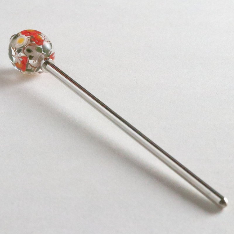 画像3: 雪椿の冬譚（コント・ディヴェール）｜凛とした静寂に舞う白赤の花を映すとんぼ玉かんざし (3)